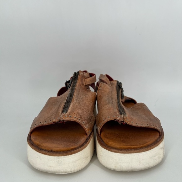 Bed Stu Clancy Leather Cut Out Grommet Buckle Front Zip Sandals In Tan Rustic - Picture 2 of 9